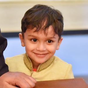 Meet your Posher, Ahmed